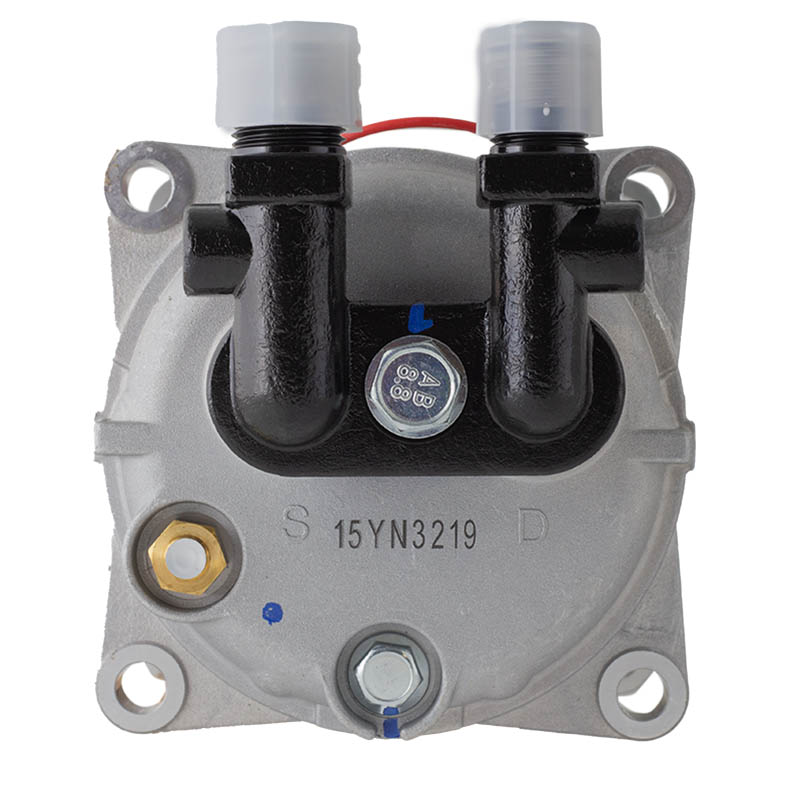 1021120 Compressor QP15, Clutch PV8 119DIA, 12VDC (no oil)